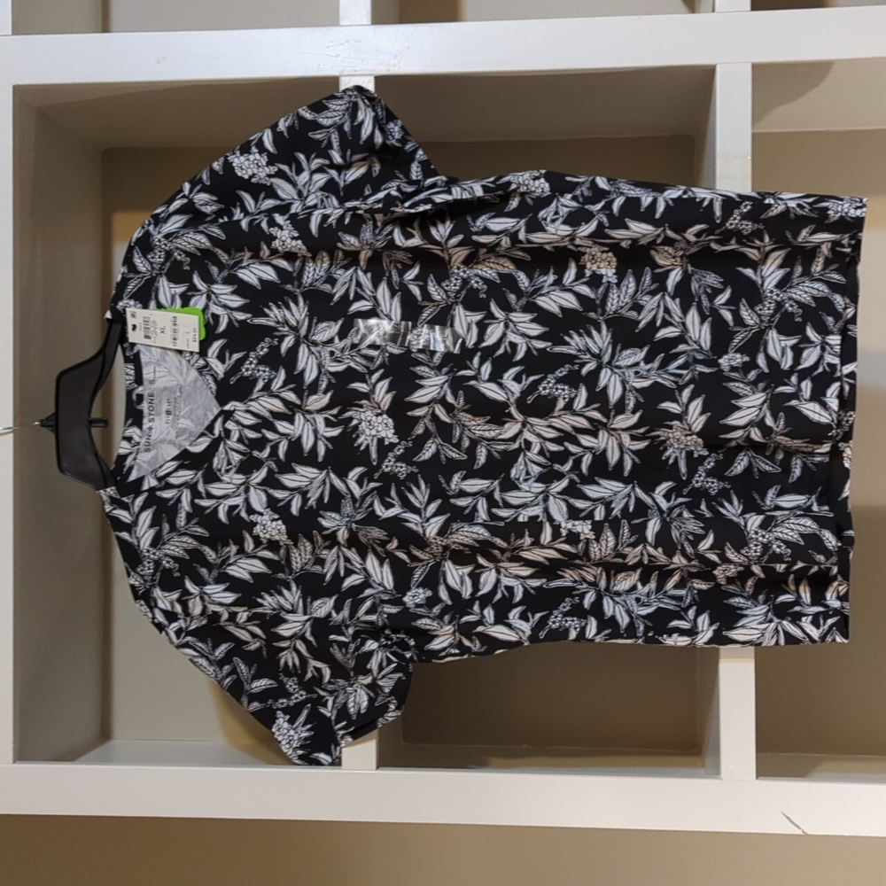Sun and Stone black and white printed short sleeve t-shirt in L and XL